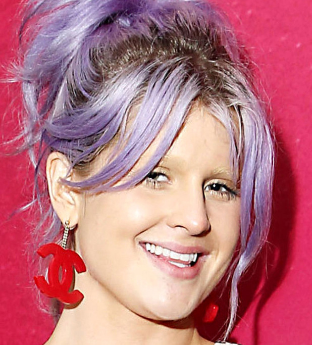 Kelly Osbourne bleached eyebrows