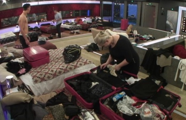 Housemates pack ahead of final