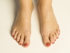 Model 'cons' clinic into shortening her 