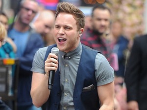 Olly Murs celebrates one million record sales before leaving the US
