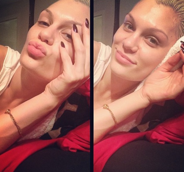 Jessie J posts no make-up picture - 10 September 2013