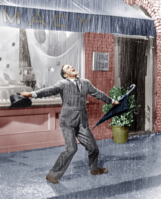 gene-kelly-dances-in-singin-in-the-rain.jpg