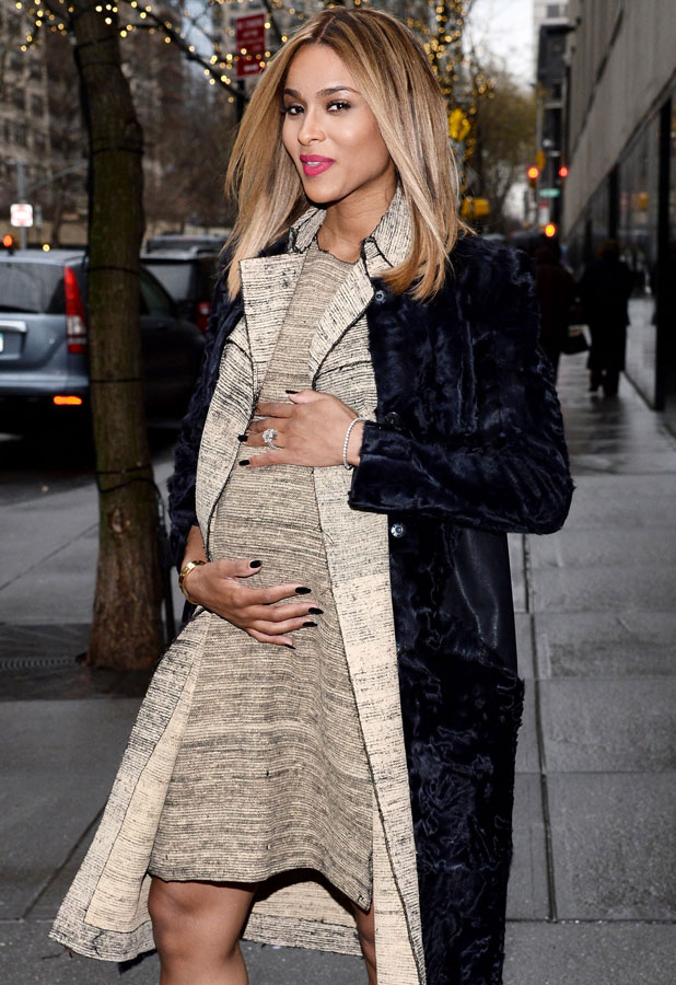 Pregnant Ciara cradles baby bump in New York - pictures - Celebrity