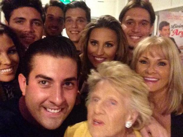 Arg Jessica Wright Charlie Sims Ferne Mccann Pose For Towie Selfie 