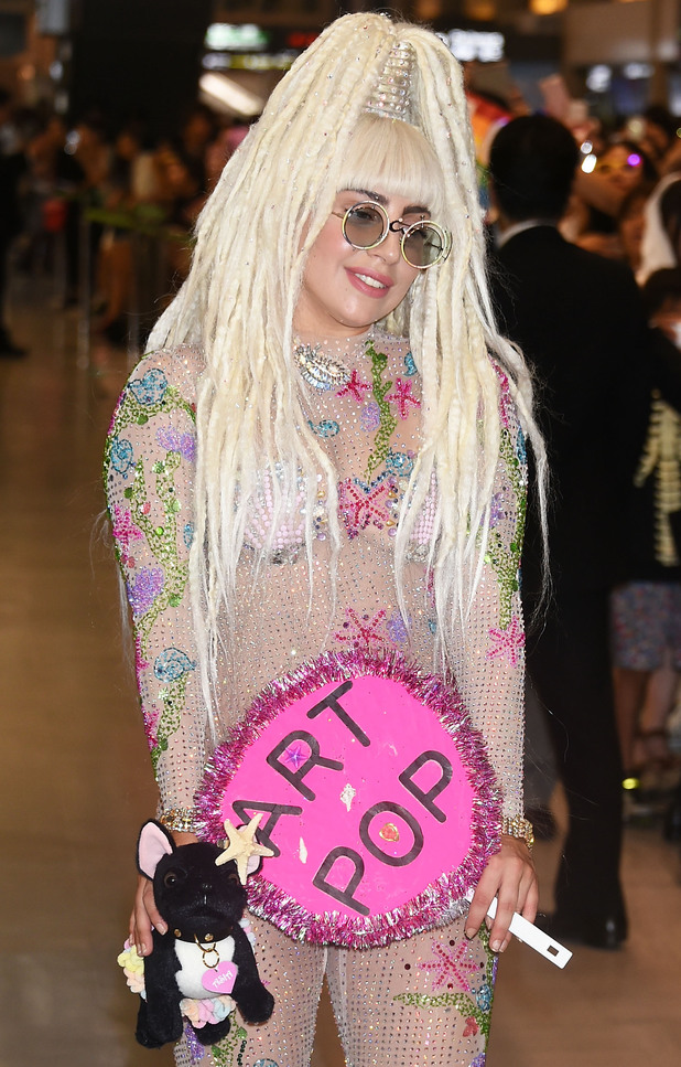 lady-gaga-tokyo-3.jpg