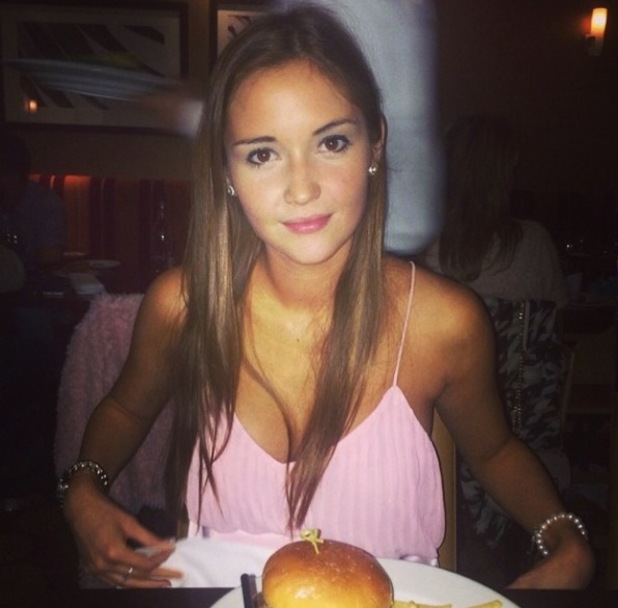 Pregnant Jacqueline Jossa Shares Pretty Photo After Dan