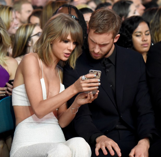 Taylor Swift Calvin Harris Share A Hug And Kiss At Billboard Awards Celebrity News News Reveal