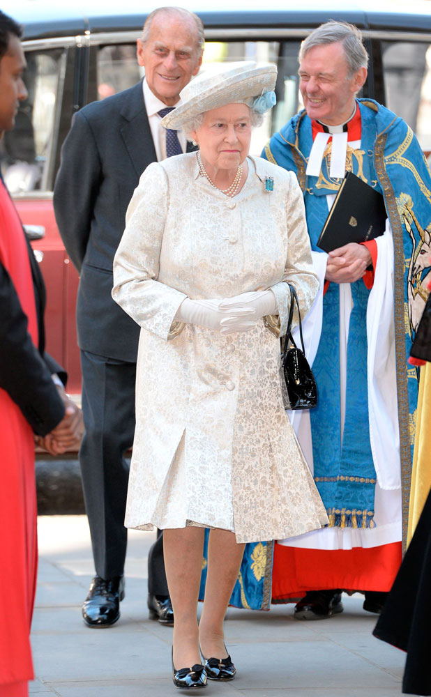 Жена герцога. Prince Philip Coronation. 60 Лет коронации Елизаветы 2 праздник. Александра Кентская и Филипп Эдинбургский. Туфли королевы Елизаветы в молодости.