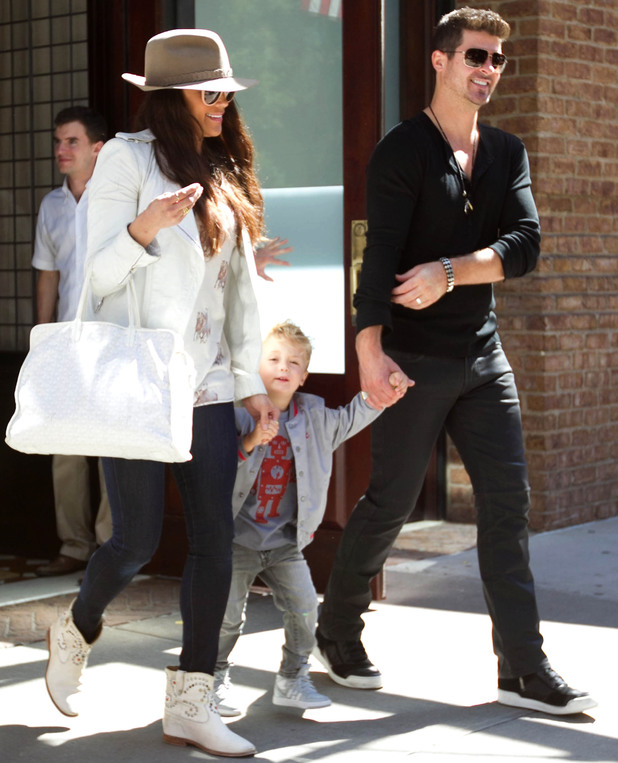 Robin Thicke enjoys family day with wife Paula Patton and son Julian ...